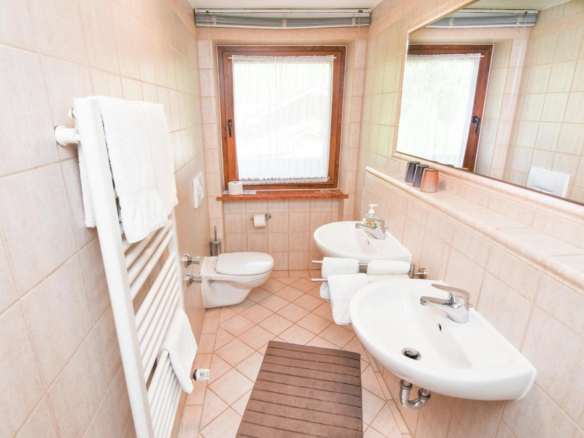 Pleasant Apartment In Ruhpolding With Swimming Pool エクステリア 写真